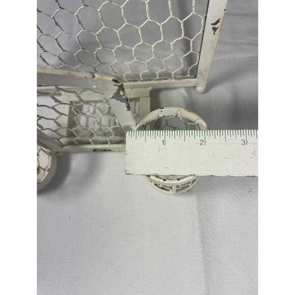 Vintage Cottagecore Chicken Wire Napkin Salt & Perrper Shaker Holder - Picture 9 of 9